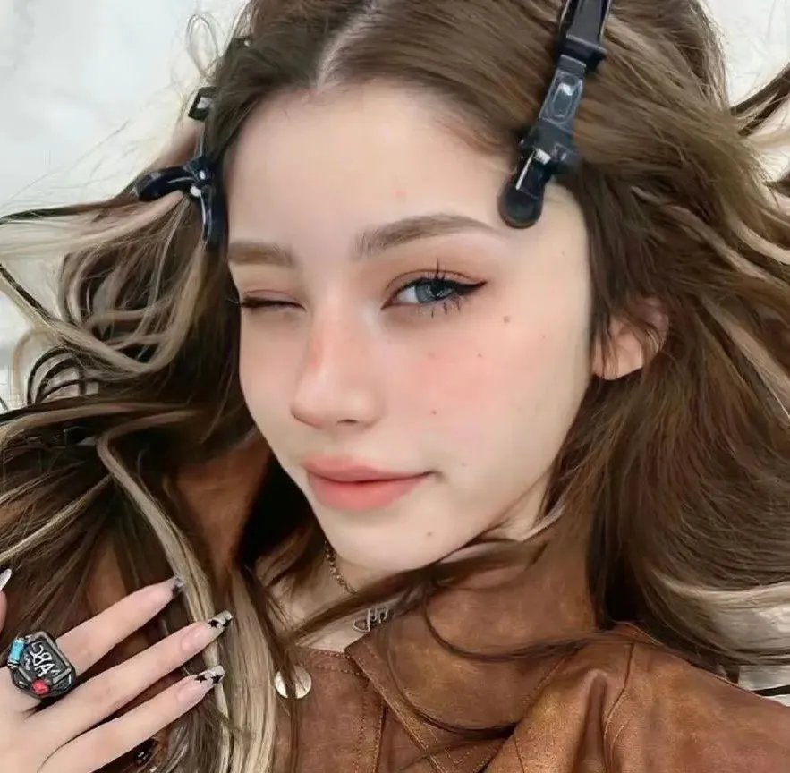 少女龙婆